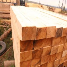 重慶建筑木方廠家 樟子松、白松口料木方條 多種規(guī)格可做
